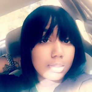 Meet your Posher, Dericka